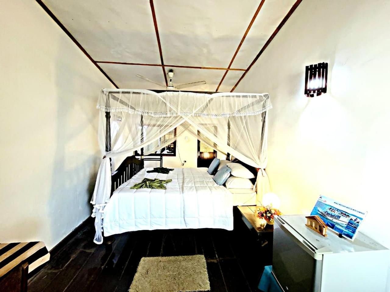 Villa Blue Ocean Mirissa Exterior photo