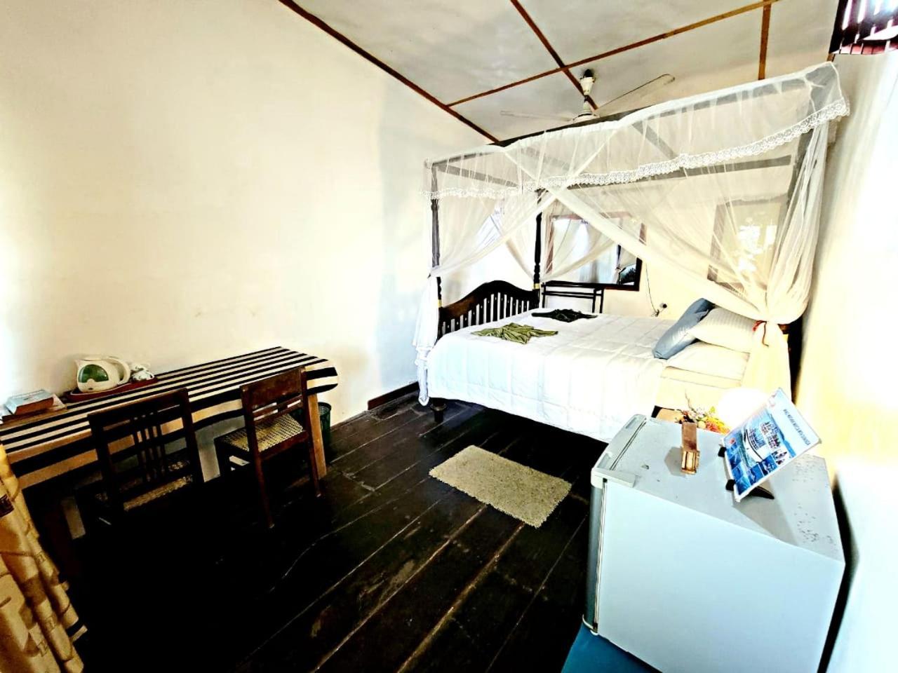 Villa Blue Ocean Mirissa Exterior photo