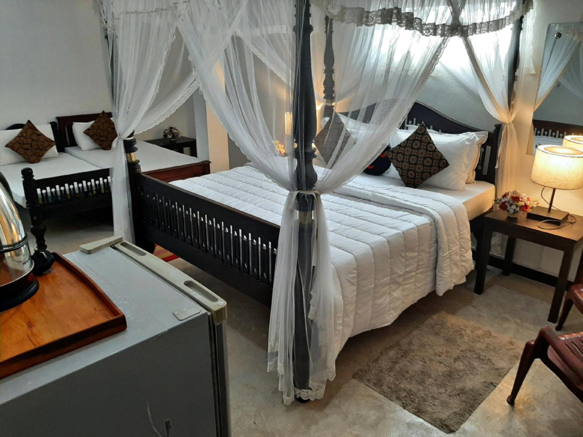 Villa Blue Ocean Mirissa Exterior photo
