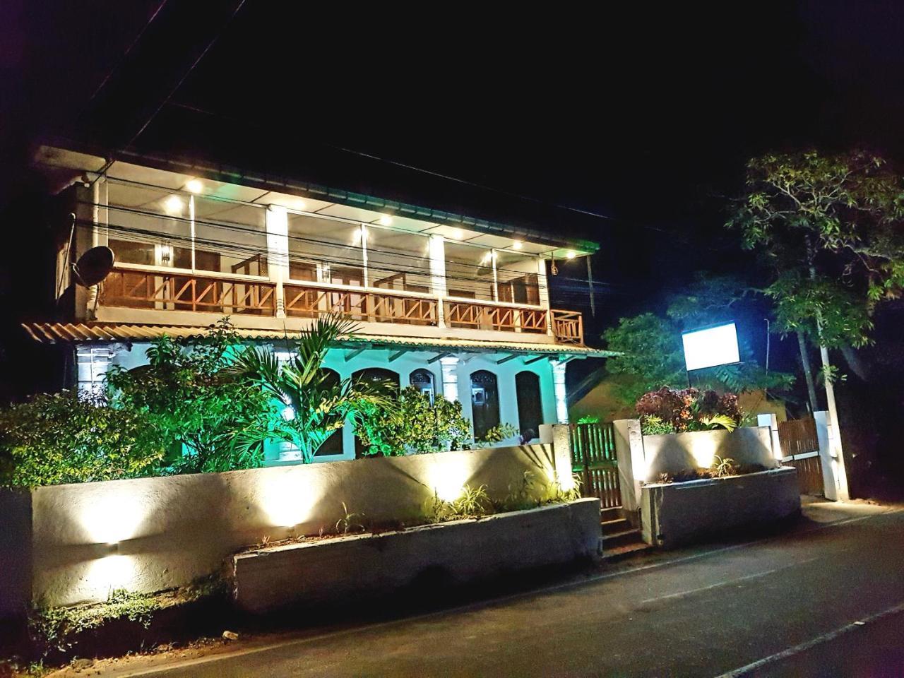 Villa Blue Ocean Mirissa Exterior photo